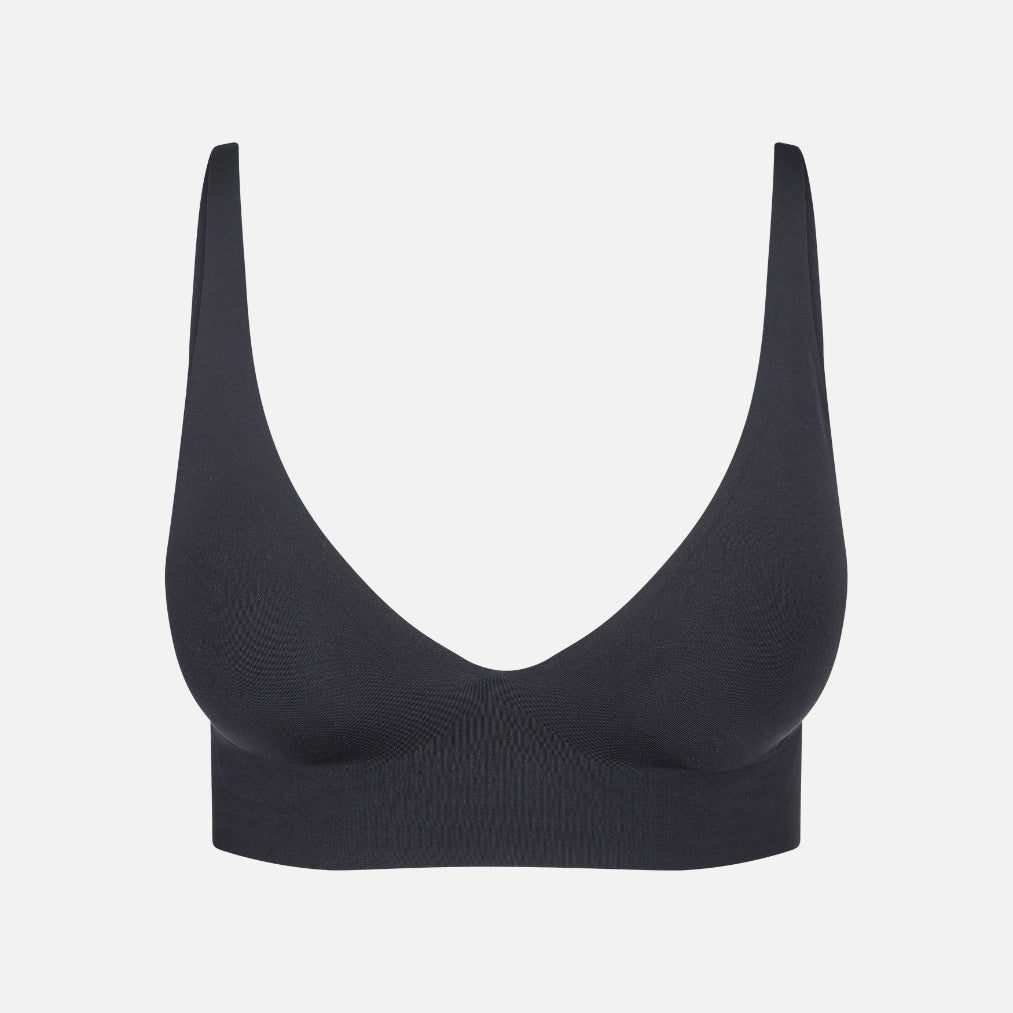 Cozylea Comfort Bra in Black, seamless and wireless, front view